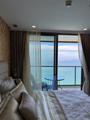 Copacabana Beach Jomtien 1494 By Pim